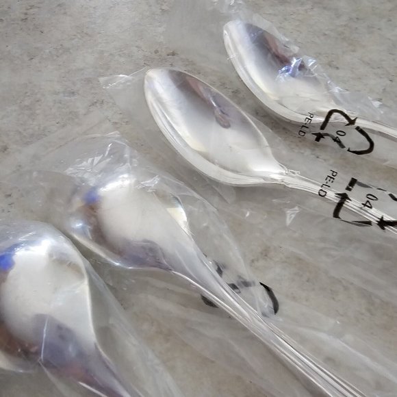 5) Rogers American Chippendale Soup Spoons 7" silverplate International Silver - Picture 3 of 8
